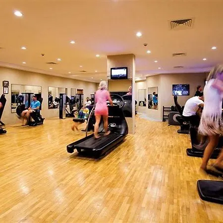 מלון Defne Dream 4*